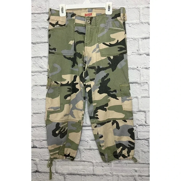 Bongo Y2K vintage camo cropped cargo pants size 5. - Picture 1 of 9